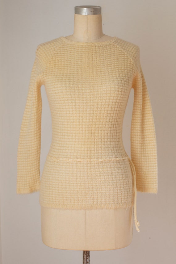 vintage 1960s 1970s wool lurex sweater | cream gol