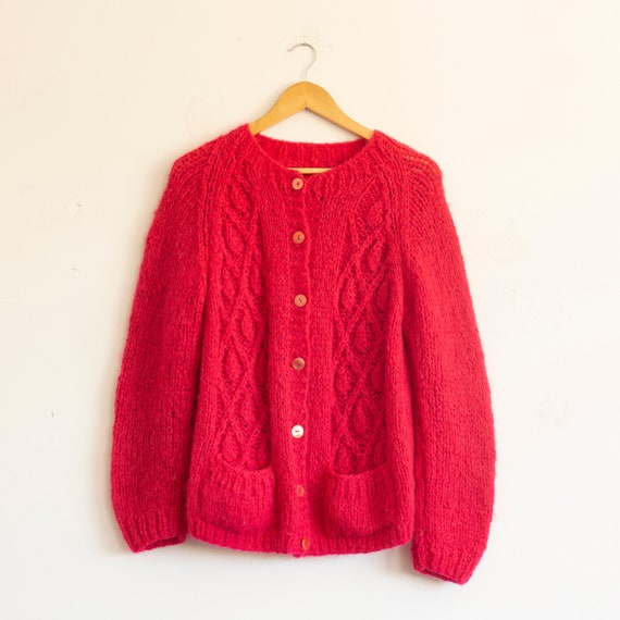 vintage 1960s pink hand knit wool sweater | cardig