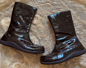 vintage 1990s 2000s black patent leather boots | prada diesel style | american eagle | 7