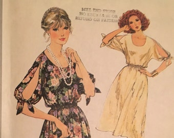 Simplicity 8586 misses 1970s dress kimono sleeves size 14
