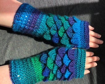 Mermaid Dragonscale Gloves