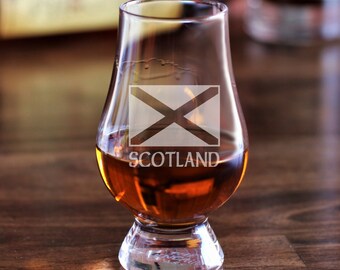 Scottish Flag Glencairn Glass / Engraved Glencairn Whiskey Glasses / Scotch Glasses /Bourbon Glass / Scotland Flag / Scotch Whisky