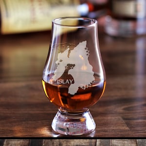 Islay Glencairn Glass / Engraved Glencairn Whiskey Glasses / Scotch Glasses /Bourbon Glass / Islay Map / Islay Whisky / Distillery Map