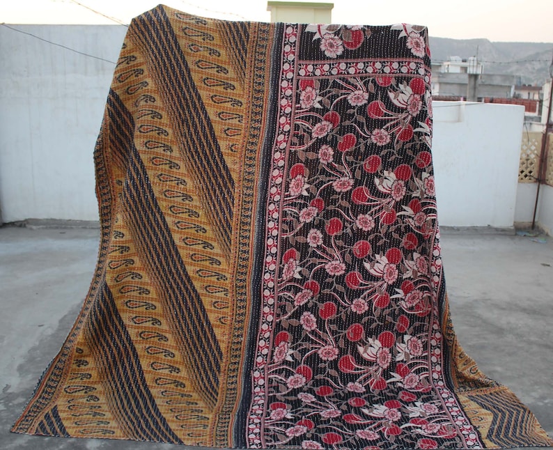 Black Handmade Kantha Quilt Indian Sari Patchwork Kantha Bedspread Vintage Queen Size Kantha Throw Hand Stitched Bohemian Kantha Blanket