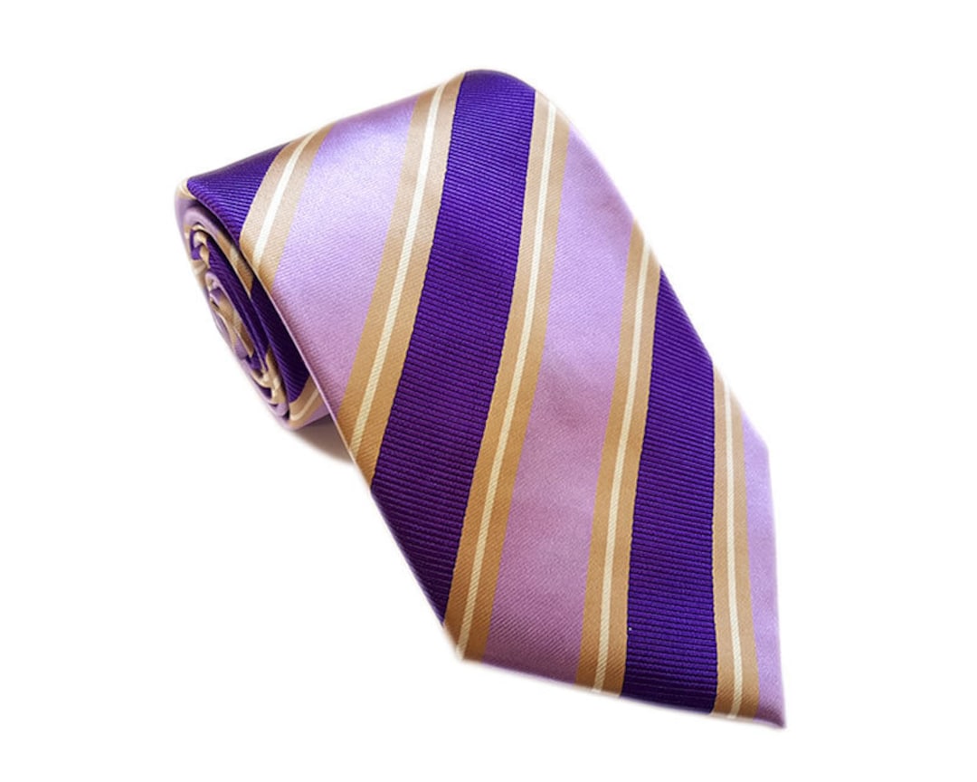 pale mauve tie