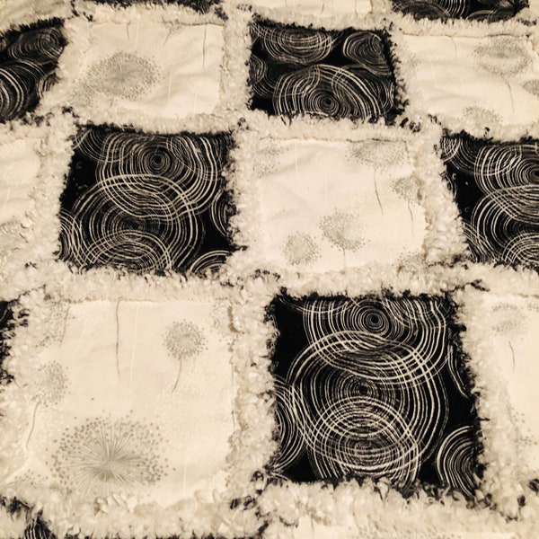 Modern graphic black and white dandelion and circles large rag quilt throw