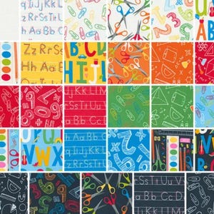 Cuna hecha a medida para su hijo Y edredón de transición a cama grande individual con estampados de colores primarios, letras, números y crayones