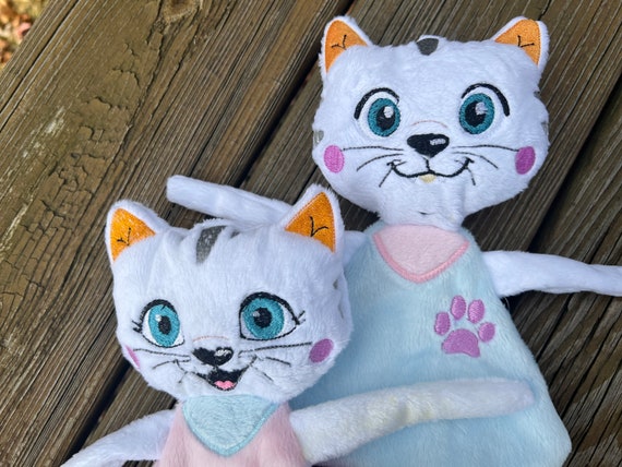 猫のぬいぐるみ - Etsy 日本