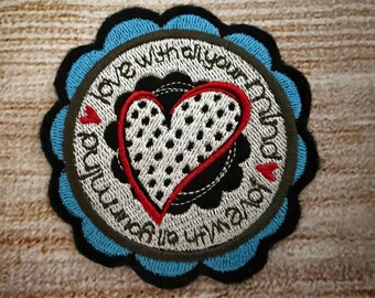 Valentinstag Geschenk Patch, Love With All Your Mind Herz Abzeichen, Kleine Runde Gestickte Dekoration, Patch für Kleidung, Aufbügler zum Aufbügeln, Patch zum Aufnähen