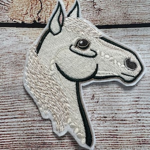 Horse Lover Patch, Taylor Swift White Horse Badge, Jacket and hat embellishment, Embroidered decoration, iron-on patch, sew on patch