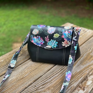 Designer Dames Vegan Faux Leather Crossbody Tas
