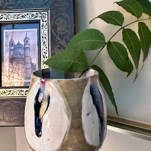 Sitting Bird celedon drip vase