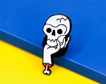 Poor Yorick- Enamel Pin / Enamel Lapel Pin- 1 inch / Teacher Gift / Hamlet Pin / Skull Enamel Pin / Goth Accessories / Subtle Accessory pin