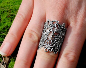 Beautiful Wide Floral Lace Ring in Sterling Silver / Silver Filigree Ring / FiligreeSsterling Silver Ring / Silver Filigree Boho Ring