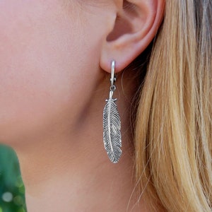 Long Silver Bird Feathers Jewelry Dangle Earrings / Feather Hippie Boho Western Earring