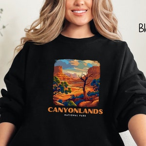 Canyonlands National Park Sweatshirt, Utah Sweatshirt, Canyonlands Gift, Canyonlands Trip, Canyonlands Vacation, National Park Sweatshirt