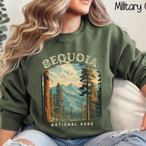 Sequoia National Park Arched Grunge Sweatshirt, California Sweatshirt, Sequoia Gift, Sequoia Trip, National Park Sweatshirt