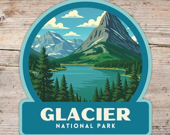 Peut inclure: Un autocollant rond représentant une illustration du parc national de Glacier. Le design comprend un lac, des montagnes et des pins, avec le texte "GLACIER NATIONAL PARK" en blanc sur un fond bleu-vert.