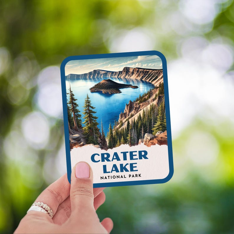 Crater Lake nationalpark retro akvarell klistermärke, laptopklistermärke, kylklistermärke, vattenflaskklistermärke, Oregon-klistermärke, Crater Lake-present bild 2