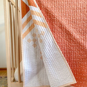 Autumn Deco Baby Quilt, Crib Quilt, Toddler Quilt, Modern Handmade Patchwork Quilt zdjęcie 4