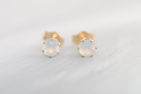 Wonderful Chalcedony Stud Earrings, 4 Mm Milky Light Blue