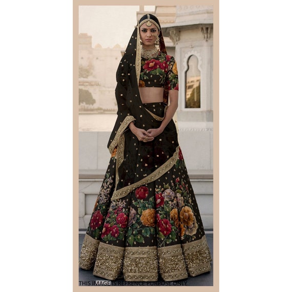 New Indian Ethnic fancy Lehenga Choli Bollywood Wedding Bridal Party Wear Lengha New Indian Ethnic fancy Lehenga Choli Bollywood Wedding Bridal Party Wear Lengha