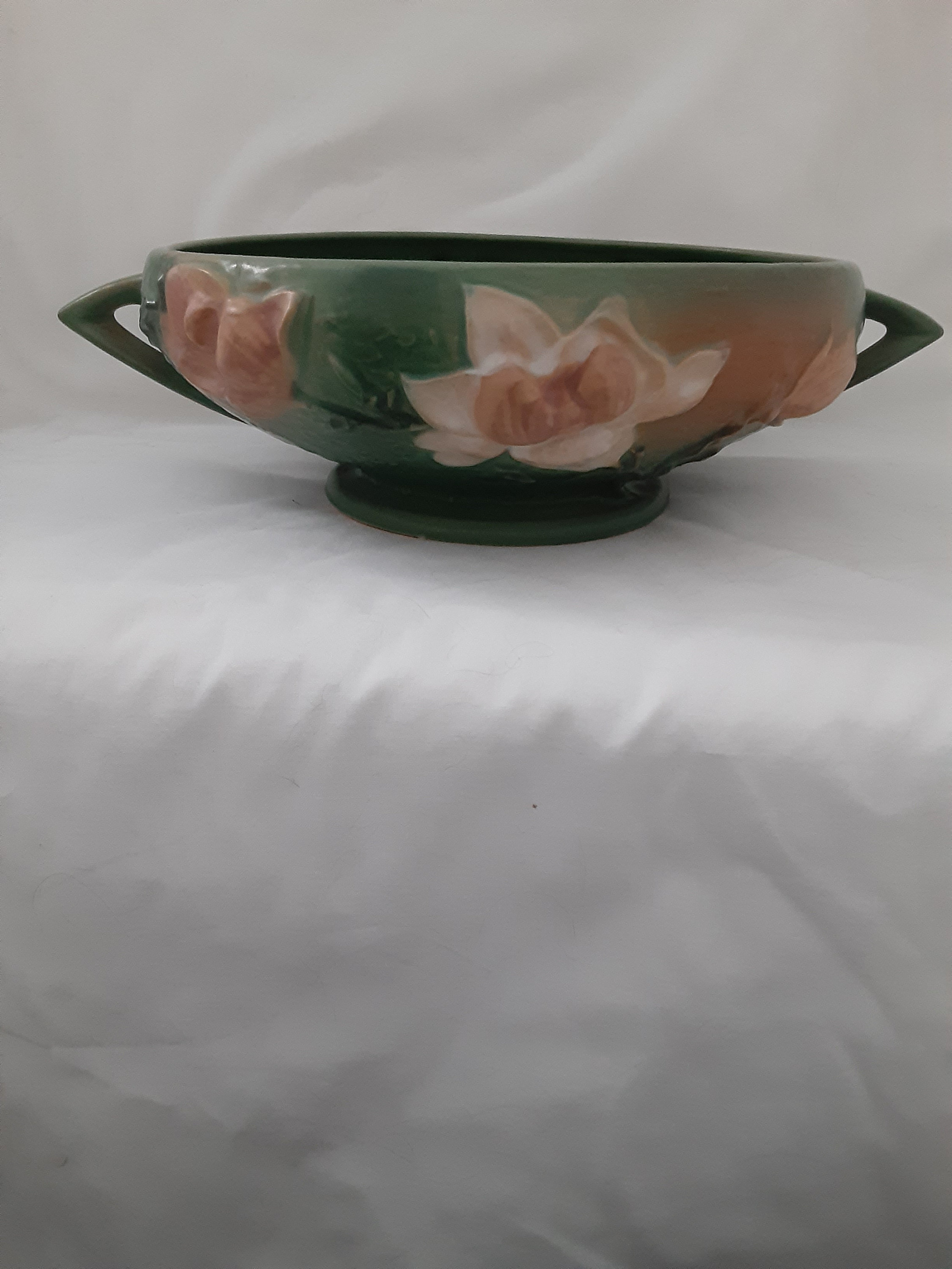 Roseville Pottery, Magnolia Console Bowl in Green, Piece Number 5-10