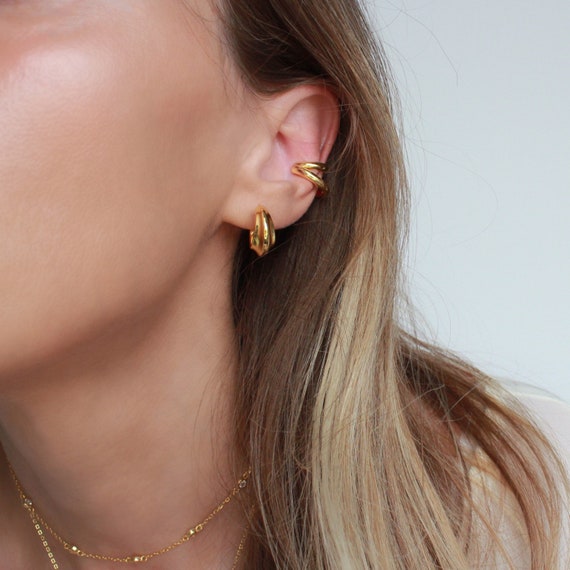 Small gold hoop earrings etsy deals