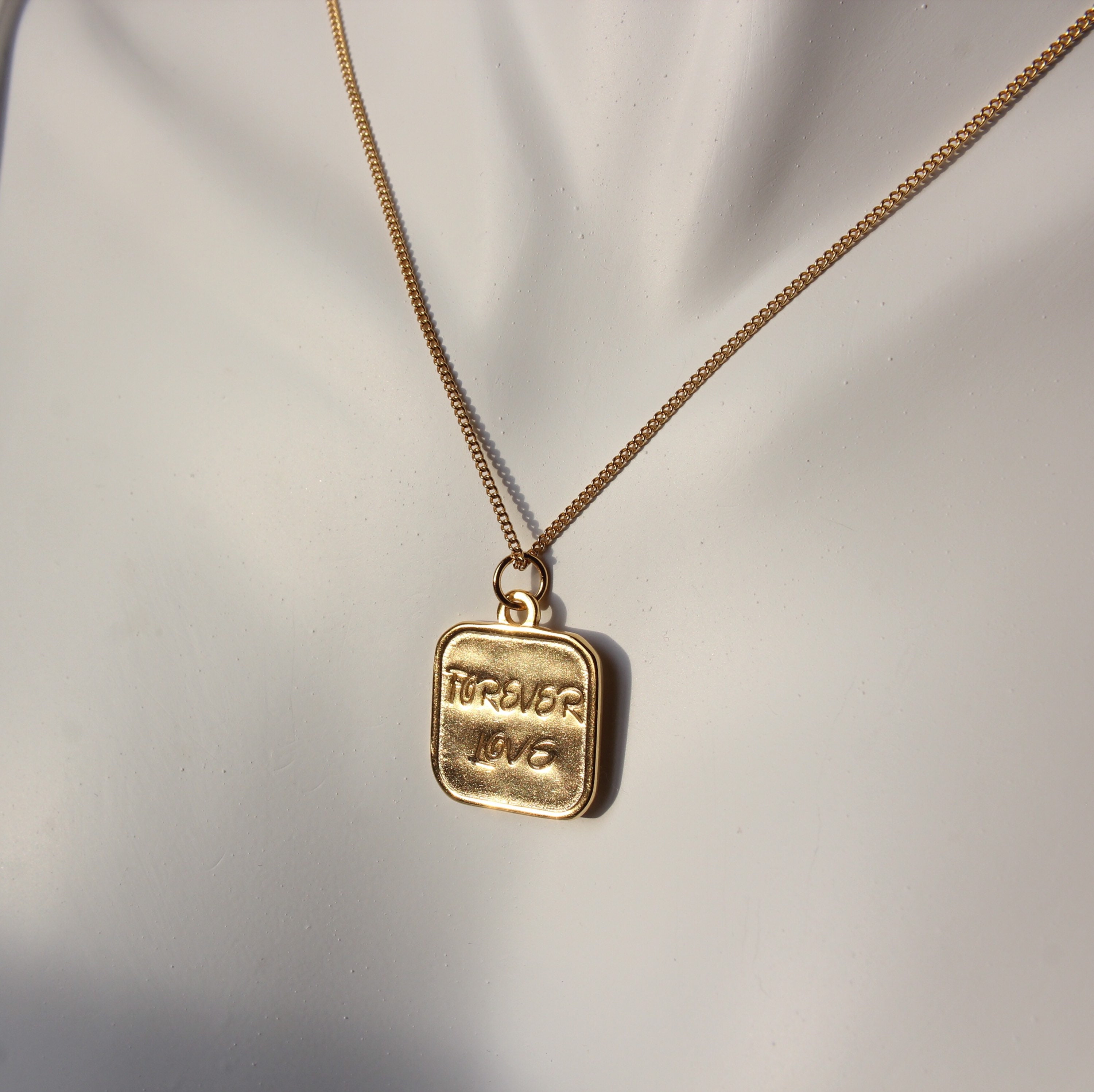 Gold necklace square pendant Clearance
