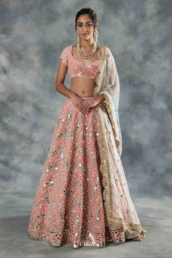 Pink Flared Lehenga Choli With Thread Embroidery Latest 2339LG03