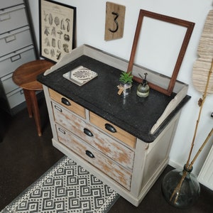 Commode Vintage image 3