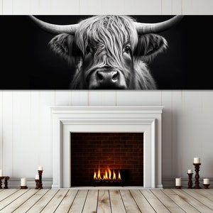 Highland Kuh Leinwanddruck, großes Schwarzweiß-Kuhporträt, moderne Wandkunst, Scottish Kuh Foto, gerahmt und fertig zum Aufhängen