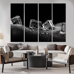 Arte mural erótico, impresión erótica abstracta en lienzo, arte mural sexy en blanco y negro, impresión de cubitos de hielo sobre cuerpo desnudo, enmarcada y lista para colgar. imagen 7
