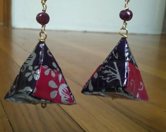Triangular earrings