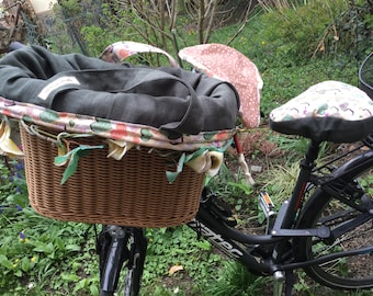 Fahrradkorbtasche mit passenden Sattelbezügen