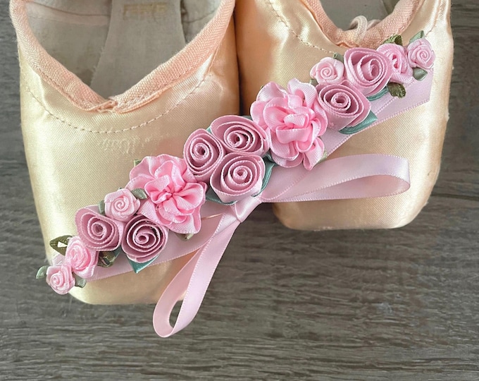 BunFlowerz Pastel Pink Ballet Bun Wrap (floral hairpiece, ballet wrap, pink bunwrap, hair garland, bunflower, bun pin, hair crown)