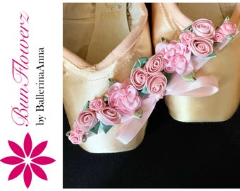 BunFlowerz Pastel Pink Floral Haarreif (geblümter Haarschmuck, Haarschmuck, Haargirlande, Blumenkranz, Blumenkranz)