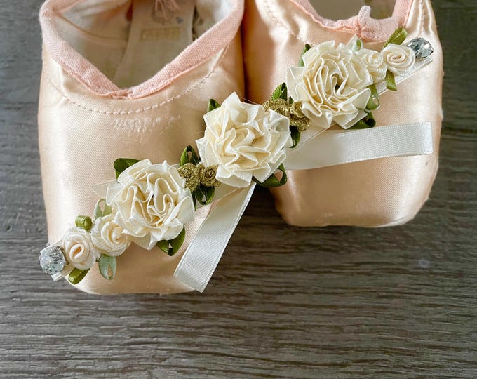 Angel Gold and Ivory BunWrap: Nutcracker angel ballet bun wrap