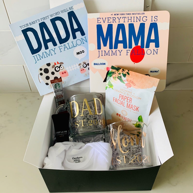 New Parents Gift Basket, New Parents Gift Box, New Parents Gift Set, Mugs, Pregnancy Announcement, Welcome Baby Gift, New Mom Gift Box 