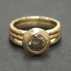 14k solid yellow gold hammered three piece ring set with 1.35 ct. 7 mm round shape natural champagne diamond.