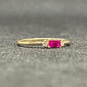 14k solid yellow gold ring with 0.04 ct. SI1 clarity, G color natural brilliant diamonds & 0.20 ct. natural AAA Ruby