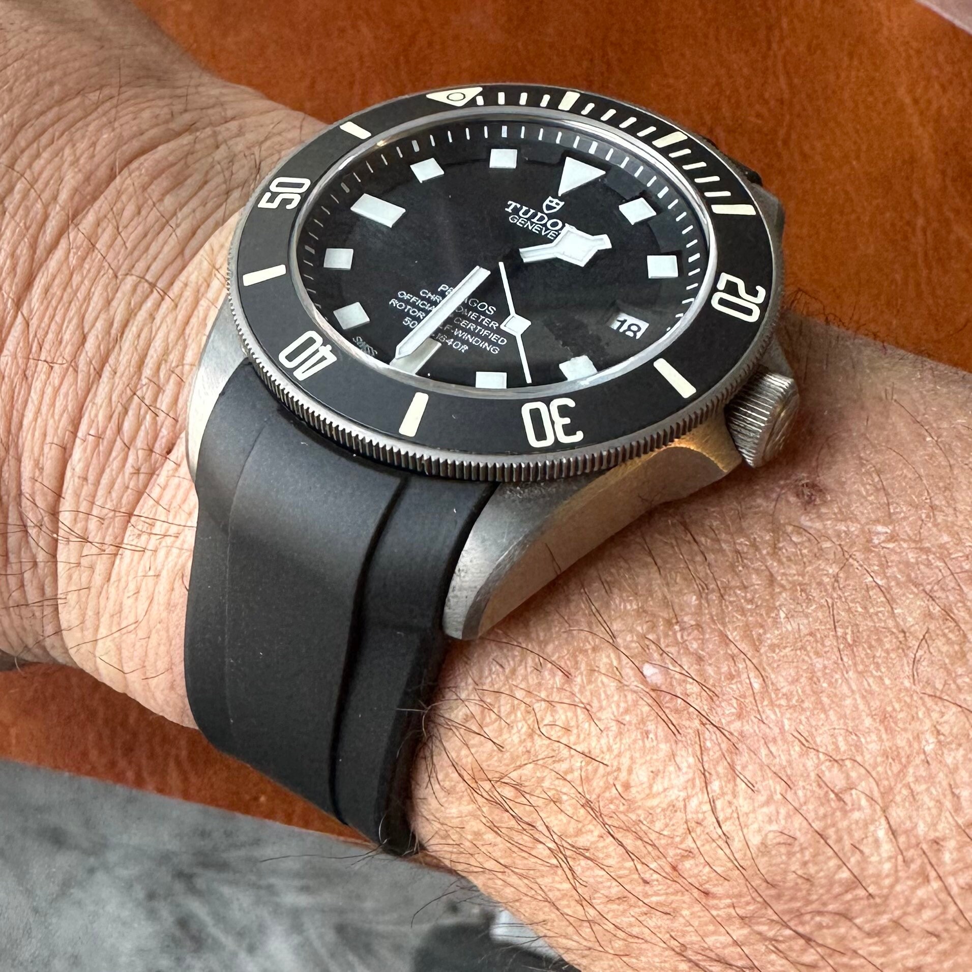 Tudor top pelagos rubber
