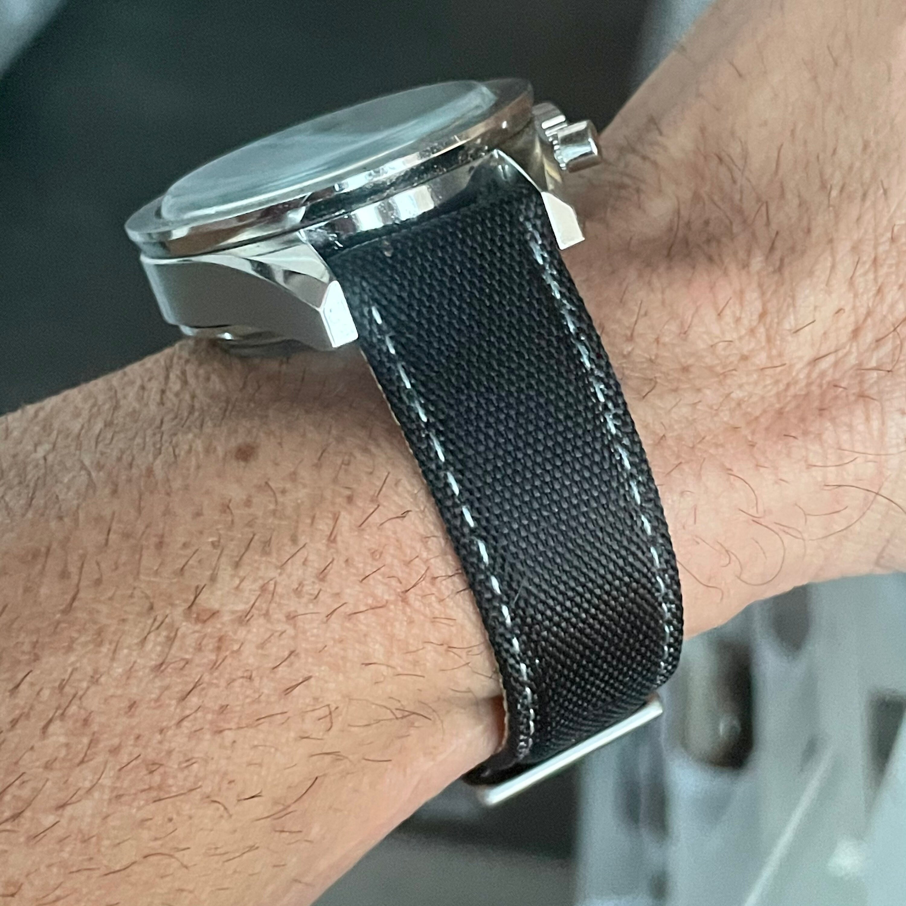 fastrack smart band features