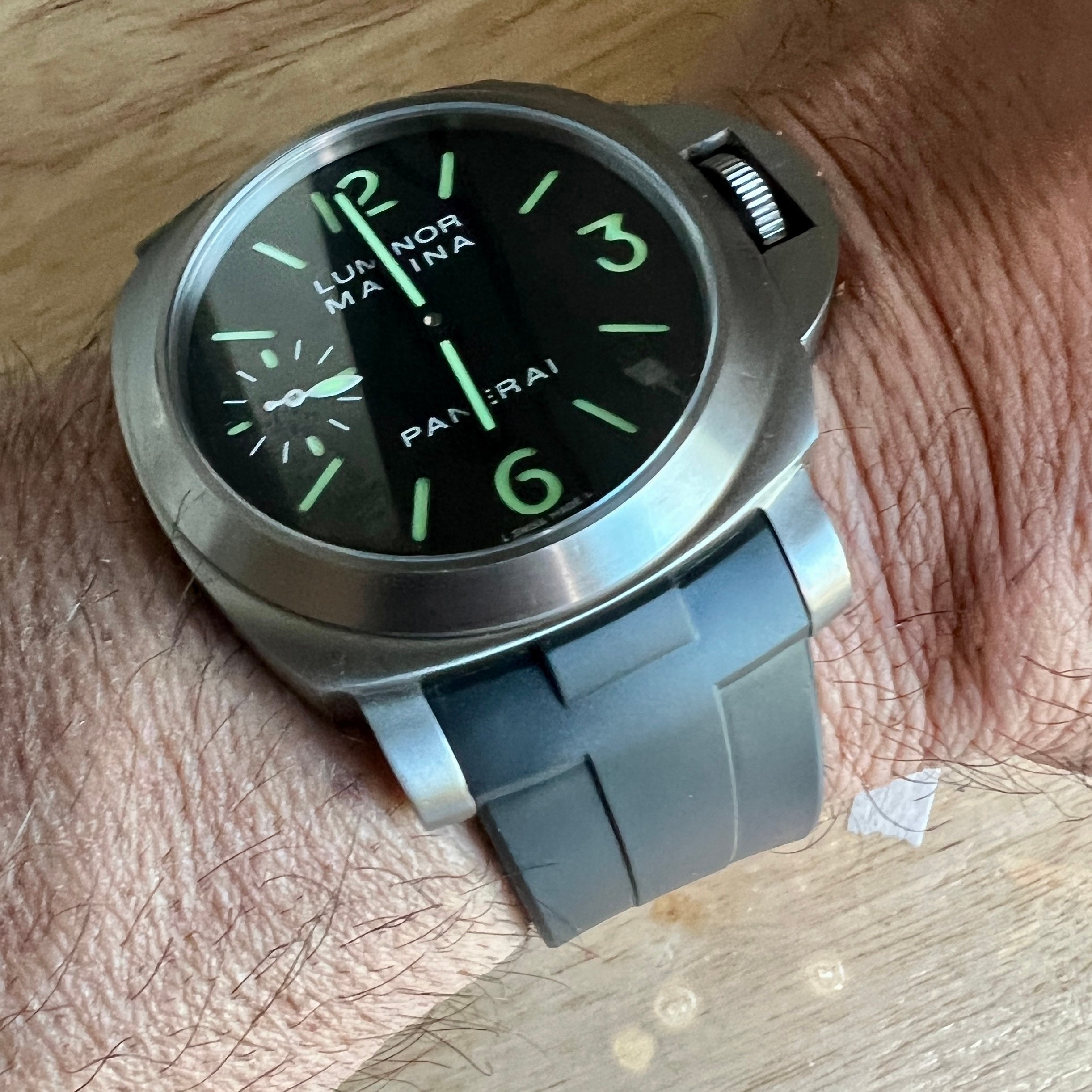Buy Perfect Fit BLACK Caoutchouc Panerai 44mm Luminor Case 24mm