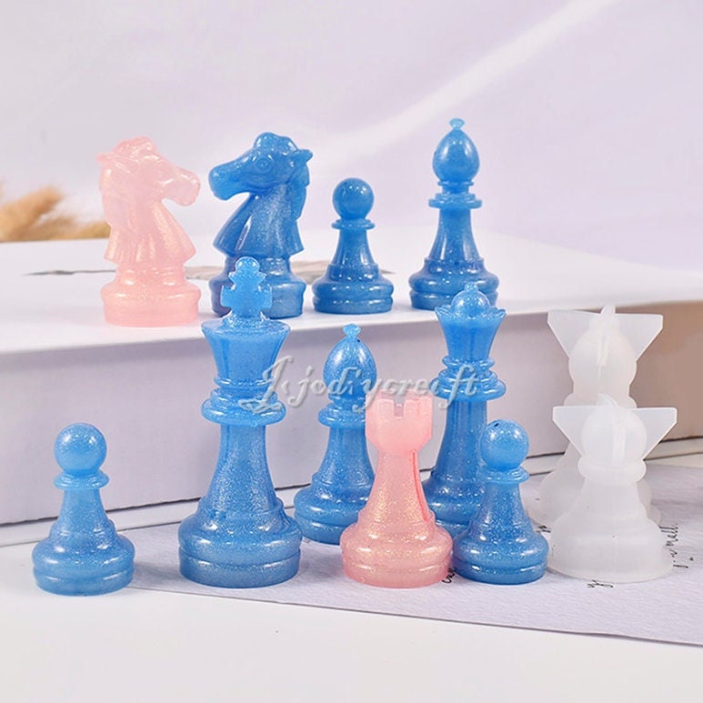 CORHAD 1 Set DIY Epoxy Mold Chess Chess Gathering Leisure Puzzle Board Game  Silica Gel White Chess Piece Mould DIY Silicone Mold Chess Pieces Molds