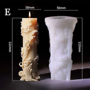 K&ouml;nnte beinhalten: Eine wei&szlig;e Kerzenform mit einem detaillierten Design, die 14,2 cm hoch und 5,6 cm im Durchmesser ist. Neben der Form ist eine fertige Kerze zu sehen, die 12,2 cm hoch und 5,8 cm im Durchmesser ist.