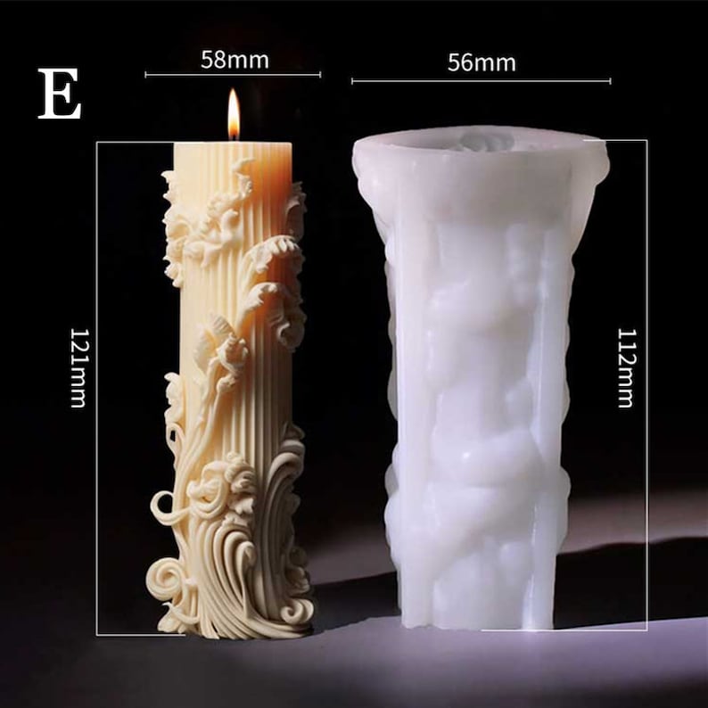 K&ouml;nnte beinhalten: Eine wei&szlig;e Kerzenform mit einem detaillierten Design, die 14,2 cm hoch und 5,6 cm im Durchmesser ist. Neben der Form ist eine fertige Kerze zu sehen, die 12,2 cm hoch und 5,8 cm im Durchmesser ist.