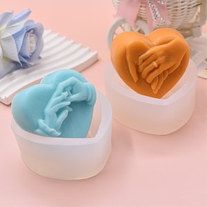 Holding Hands Candle Silicone Mold-Hands In Heart Candle Mold-Love Hands Soap Mold-Valentine&#39;s Day Candle Mold-DIY Aromatherapy Plaster Mold