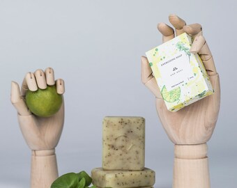 Energising soap with lime and basil