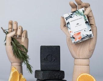 Detoxifying soap with orange and rosemary